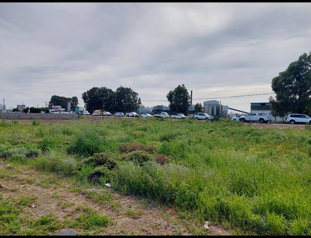 LAND FOR SALE IN HARBOUR LIGHTS